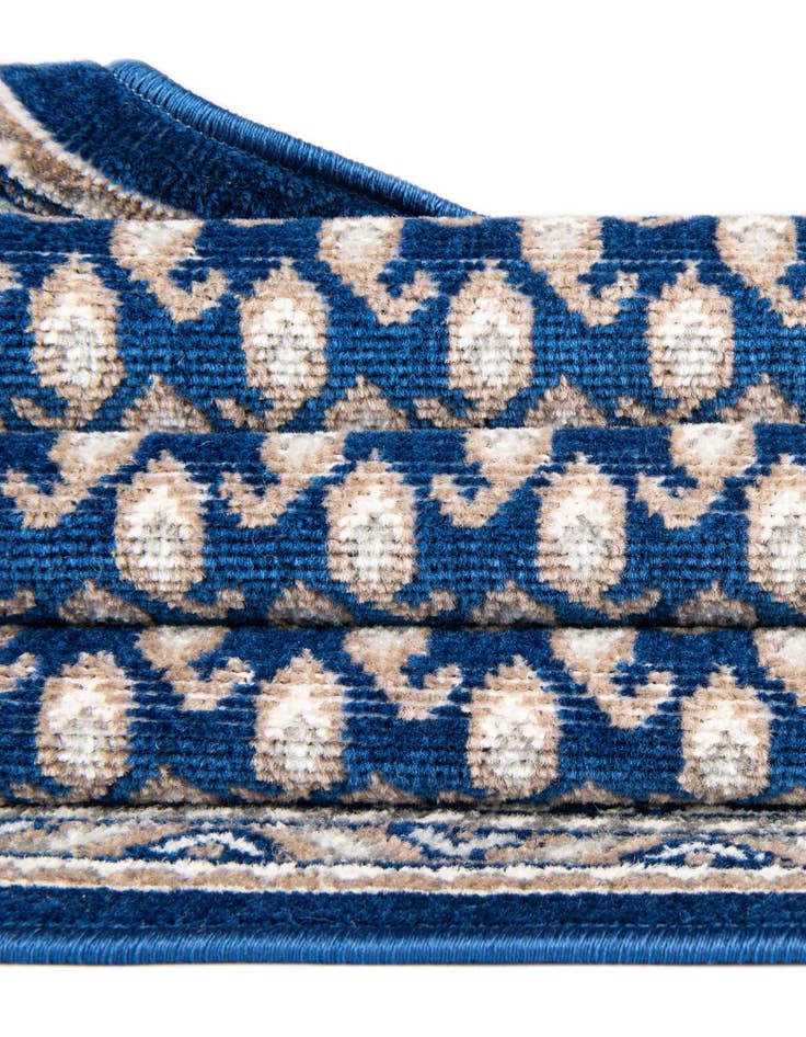 Detail image of 2' 9 x 9' 10 SoHo Runner Rug