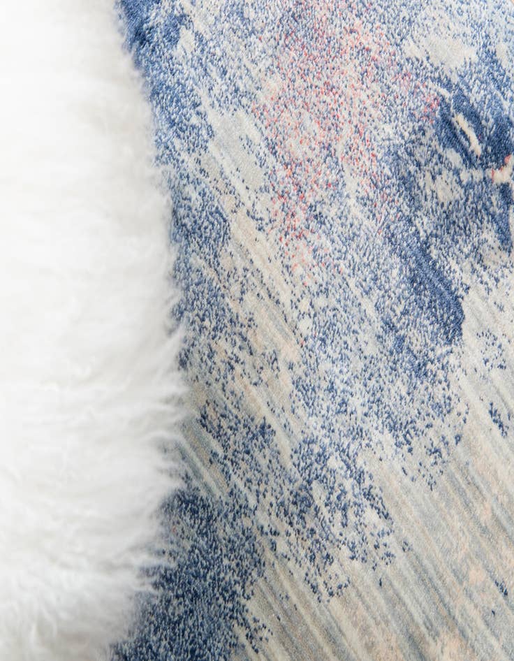 Detail image of 2' 2 x 6' Solaris Runner Rug