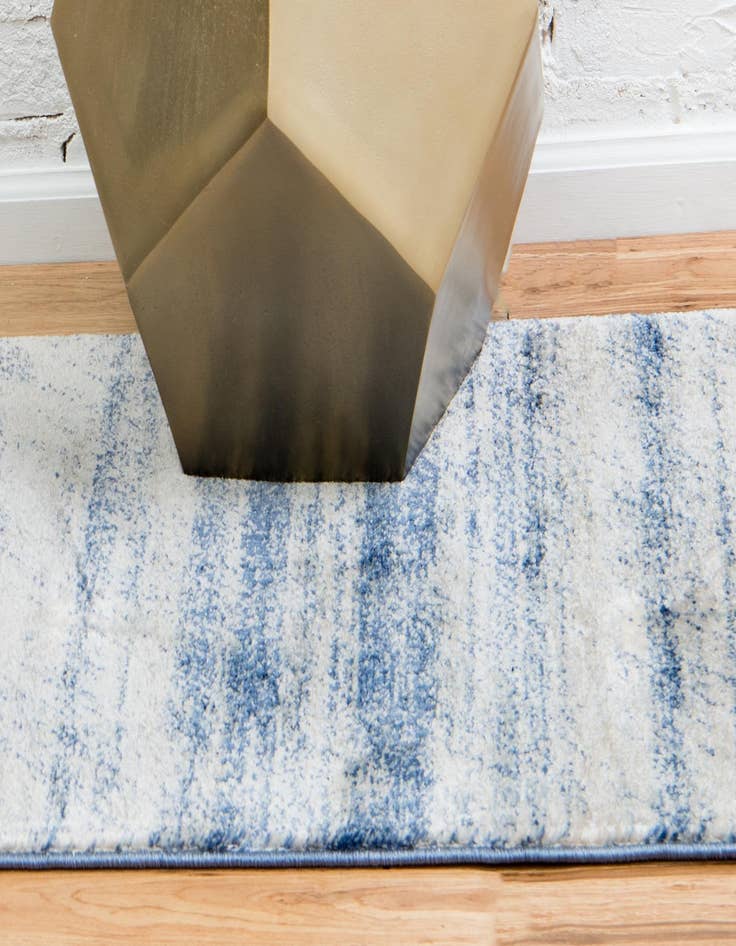 Detail image of 2' 2 x 6' Solaris Runner Rug