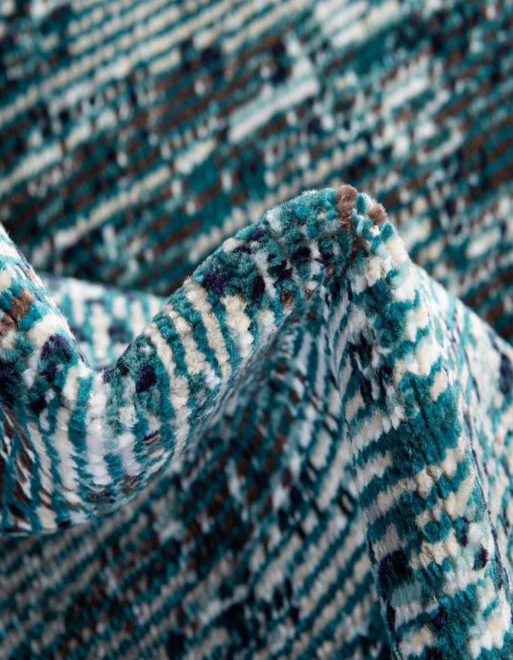 Detail image of 2' 2 x 6' Starlight Runner Rug