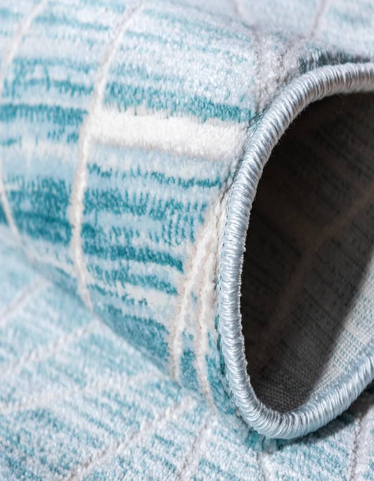 Detail image of 2' 2 x 6' Uptown Fifth Avenue Runner Rug