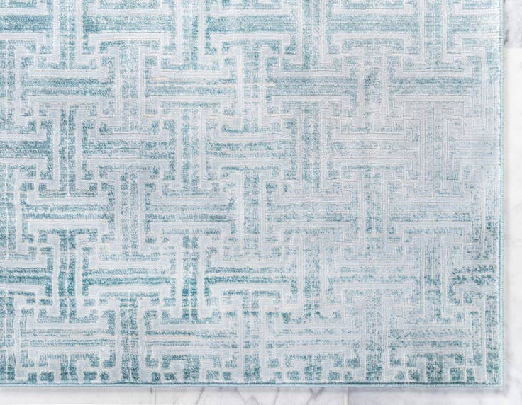 Detail image of 2' 2 x 6' Uptown Runner Rug