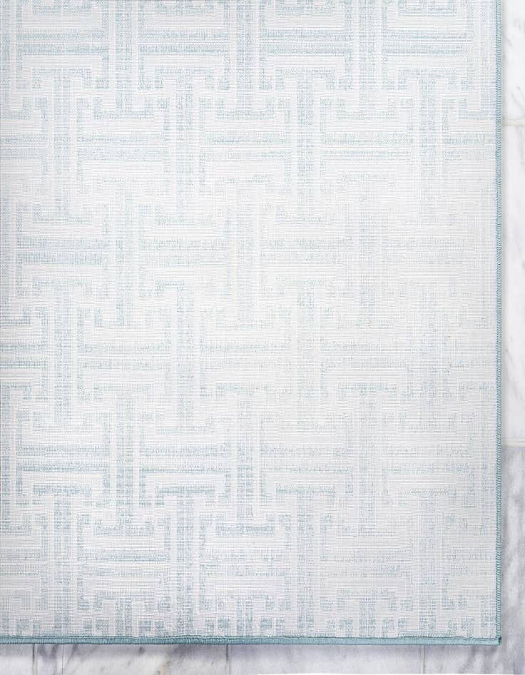 Detail image of Jill Zarin 2' 2 x 6' Uptown Runner Rug