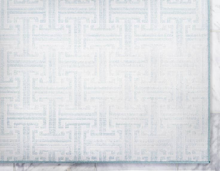 Detail image of 2' 2 x 6' Uptown Runner Rug