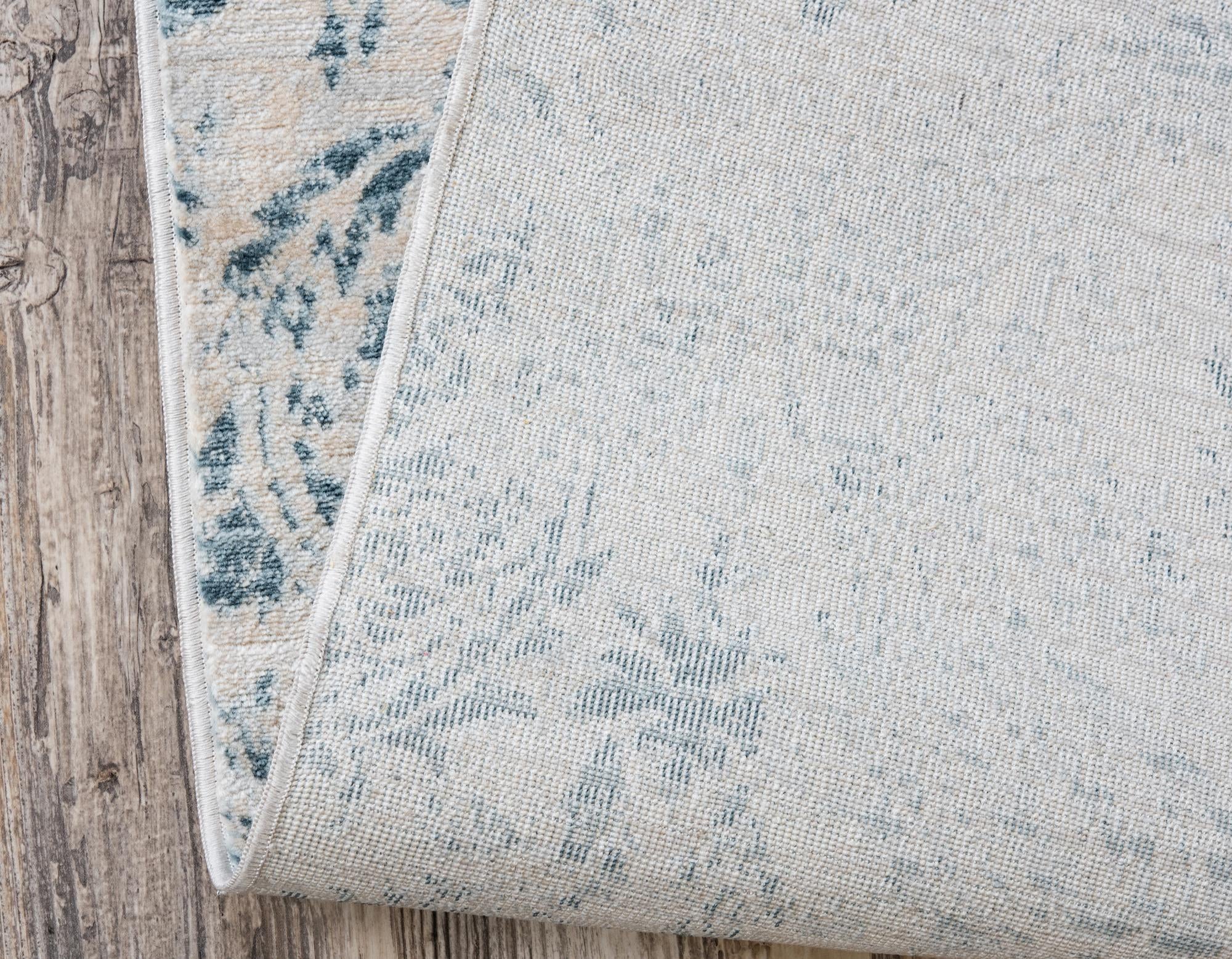 2' x 8' Victoria Runner Rug