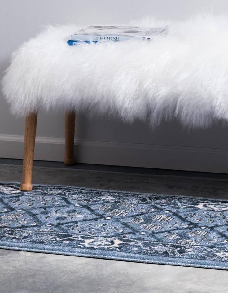 Detail image of 2' 7 x 10' Vista Runner Rug