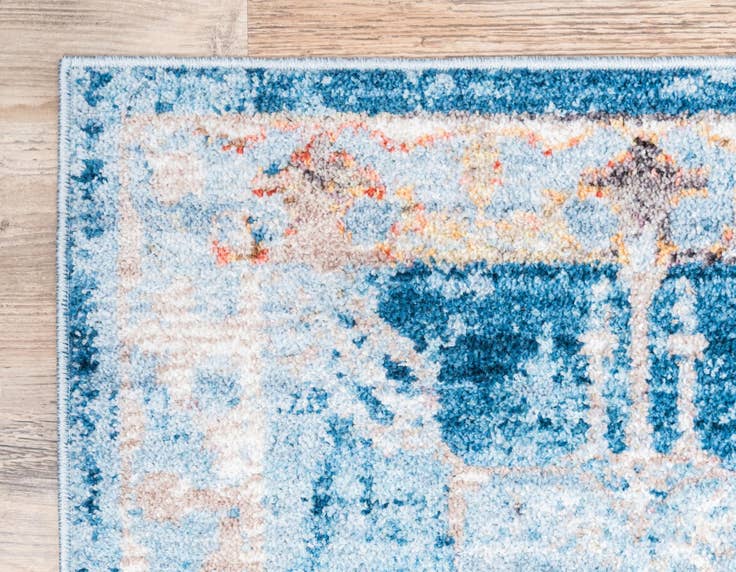 Detail image of 2' 7 x 8' 2 Williamsburg Runner Rug