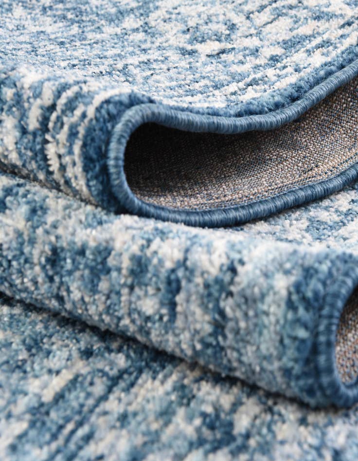 Detail image of 2' 7 x 8' 2 Williamsburg Runner Rug