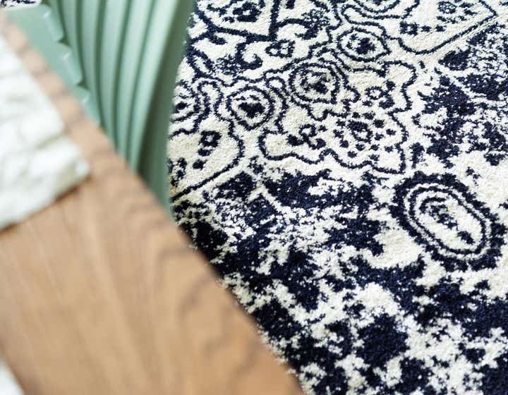 4' x 4' Arlington Square Rug