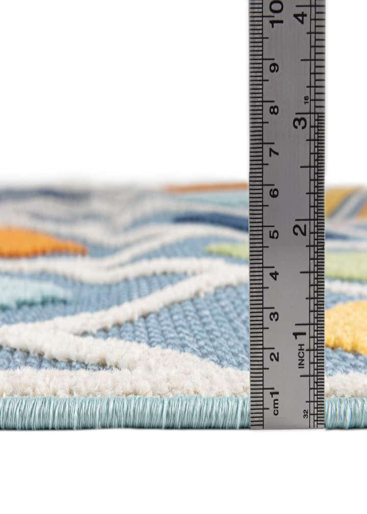 7' 10 x 7' 10 Easy-Clean Aruba Indoor / Outdoor Square Rug
