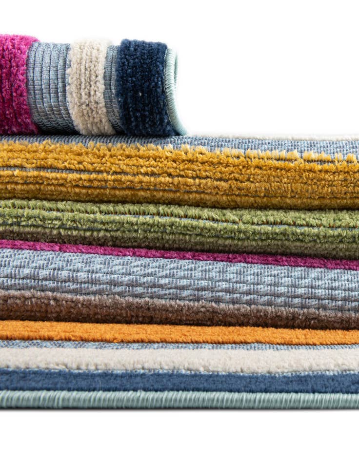 Detail image of 7' 10 x 7' 10 Easy-Clean Aruba Indoor / Outdoor Square Rug
