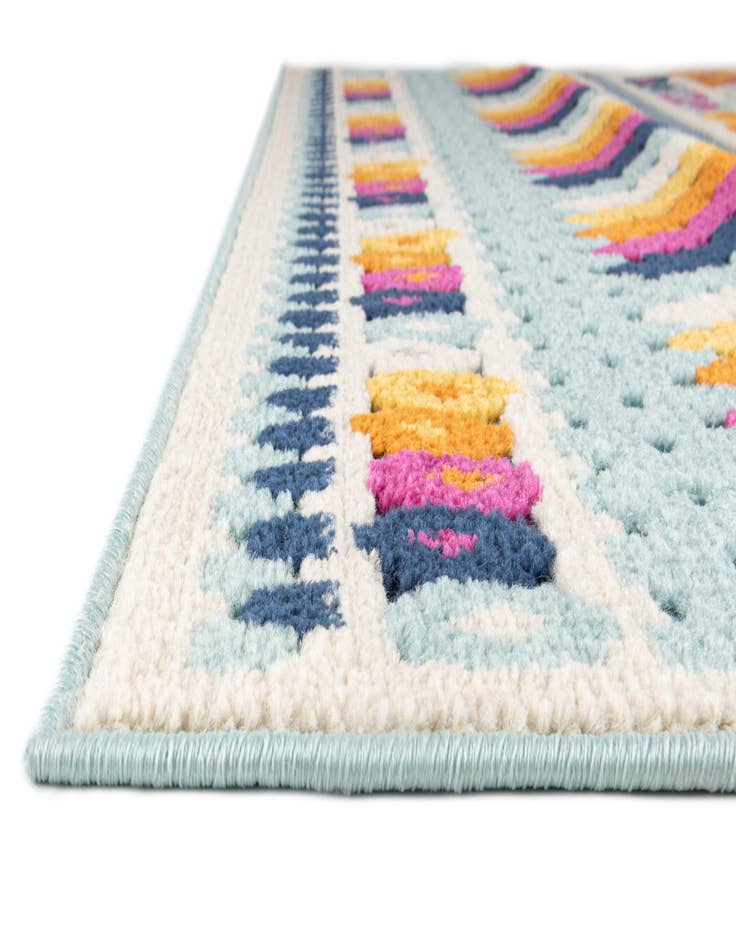 Detail image of 5' 3 x 5' 3 Easy-Clean Aruba Indoor / Outdoor Square Rug