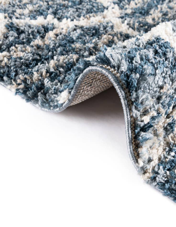 Detail image of 245cm x 245cm Lagom Shag Square Rug