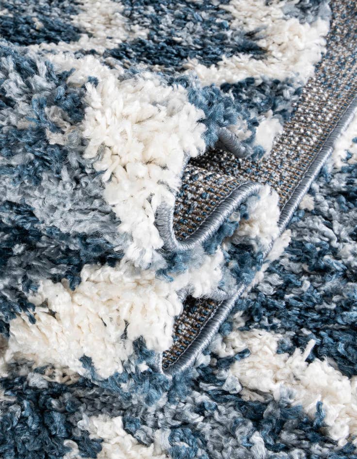 Detail image of 8' x 8' Athena Shag Square Rug