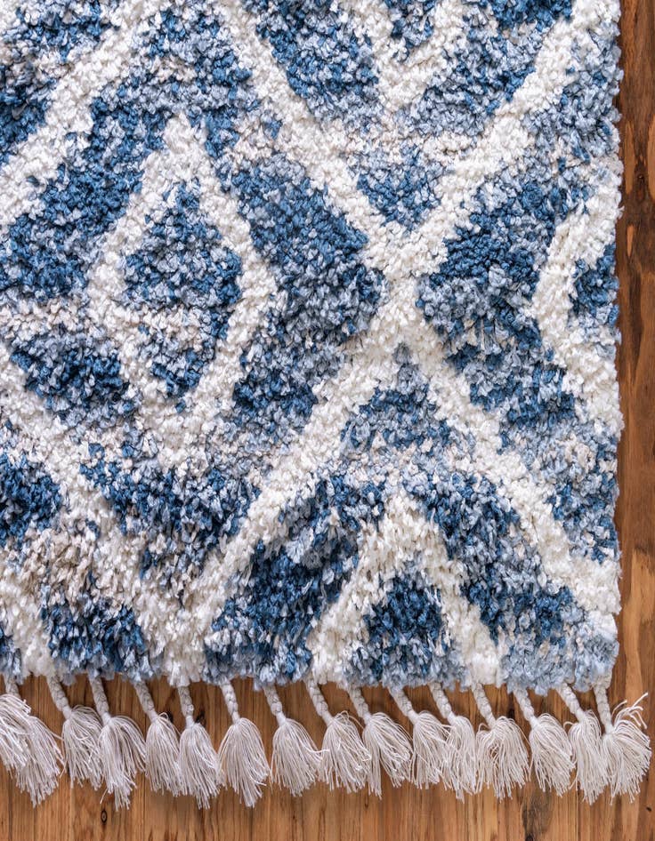 Detail image of 8' x 8' Athena Shag Square Rug