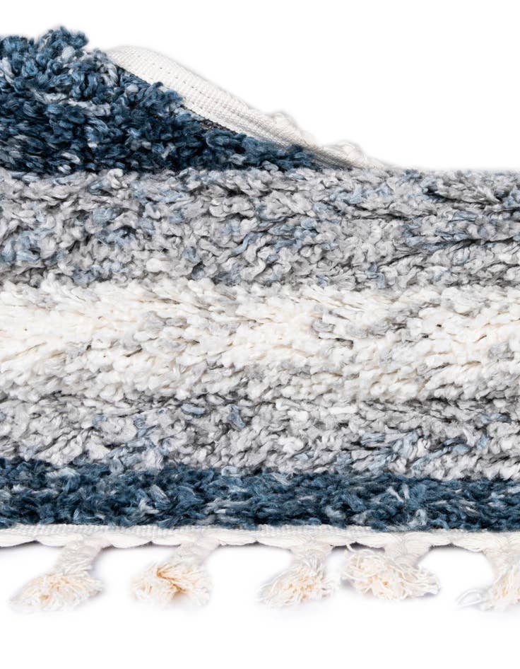 Detail image of 8' x 8' Athena Shag Square Rug