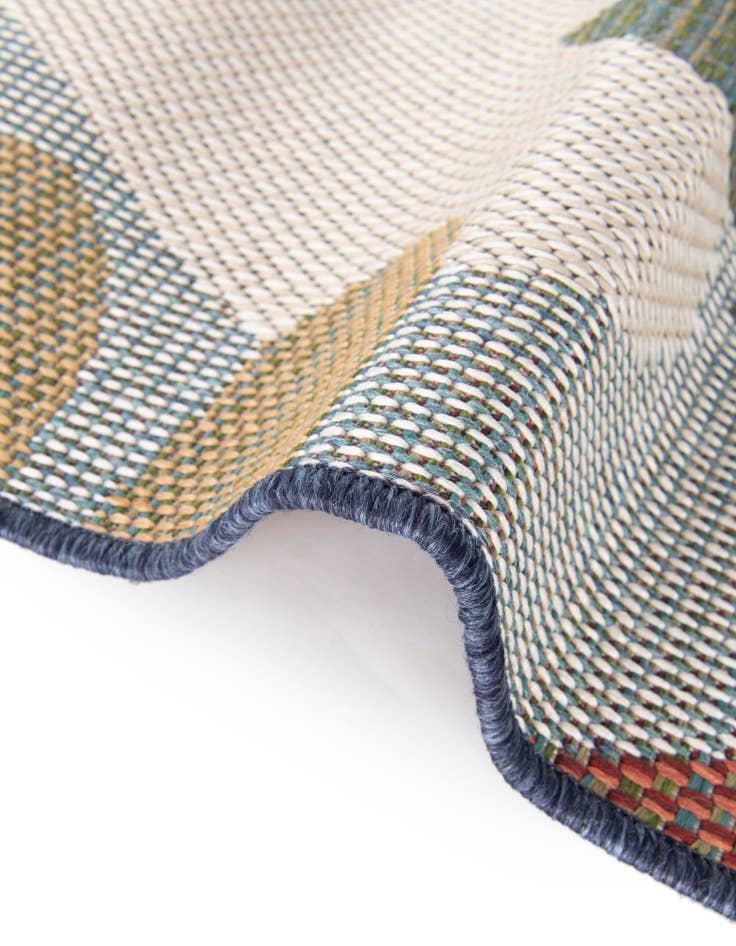 Detail image of 10' x 10' Easy-Clean Baja Indoor / Outdoor Square Rug