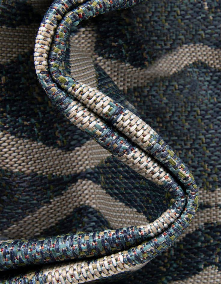 Detail image of 10' x 10' Easy-Clean Baja Indoor / Outdoor Square Rug