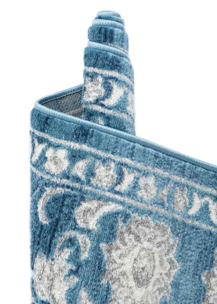 5' 3 x 5' 3 Boston Square Rug