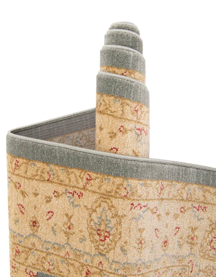 Detail image of 4' x 4' Chelsea Square Rug