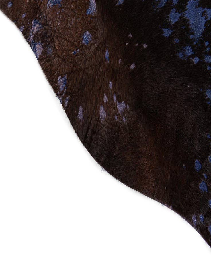 Detail image of 6' 5 x 6' 9 Cowhide Leather Square Rug