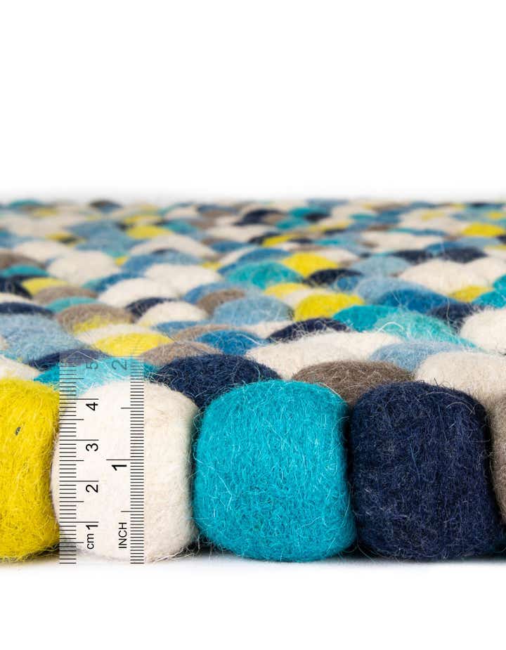 7' 10 x 7' 10 Felt Ball Wool Square Rug