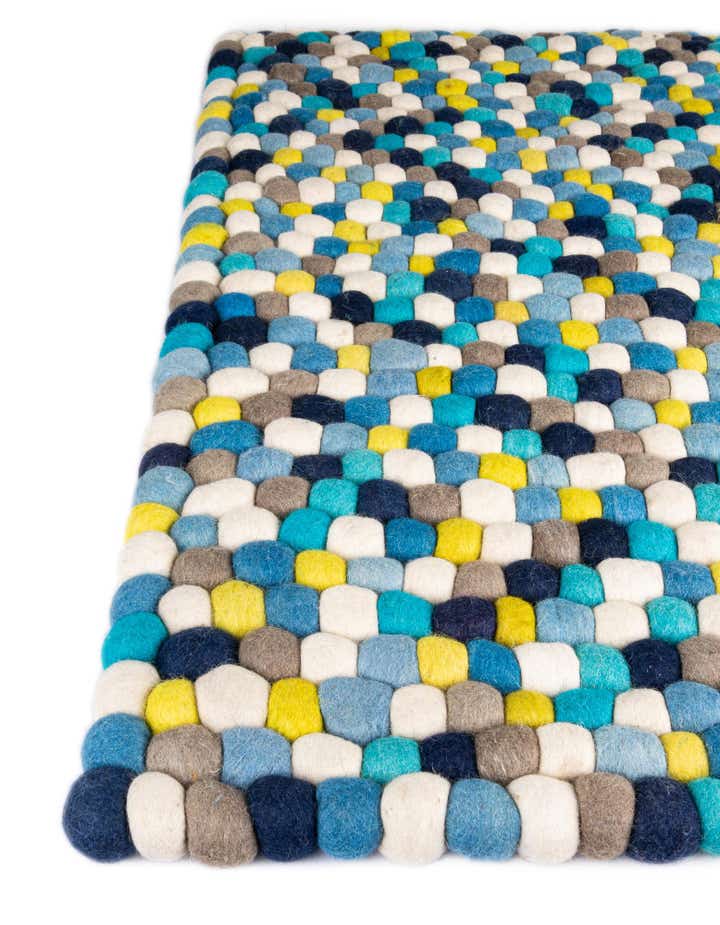 7' 10 x 7' 10 Felt Ball Wool Square Rug