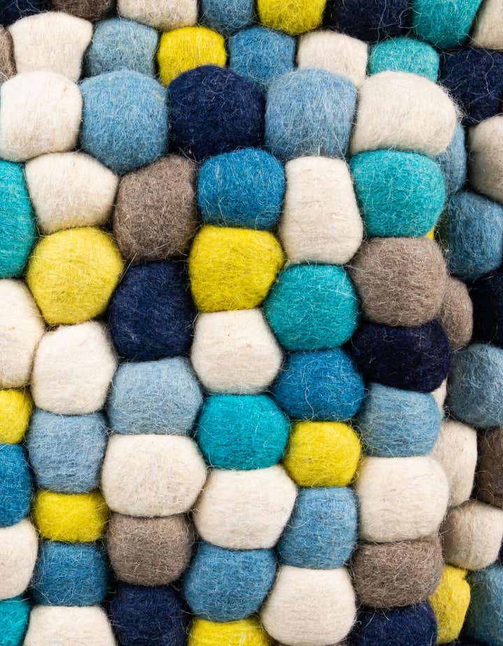 7' 10 x 7' 10 Felt Ball Wool Square Rug