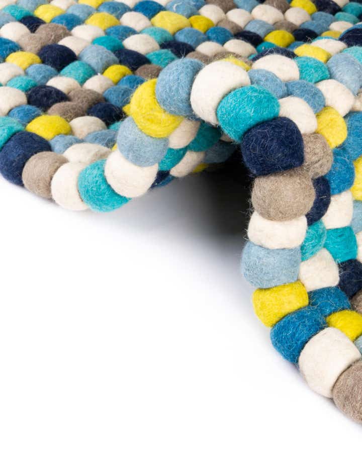 7' 10 x 7' 10 Felt Ball Wool Square Rug