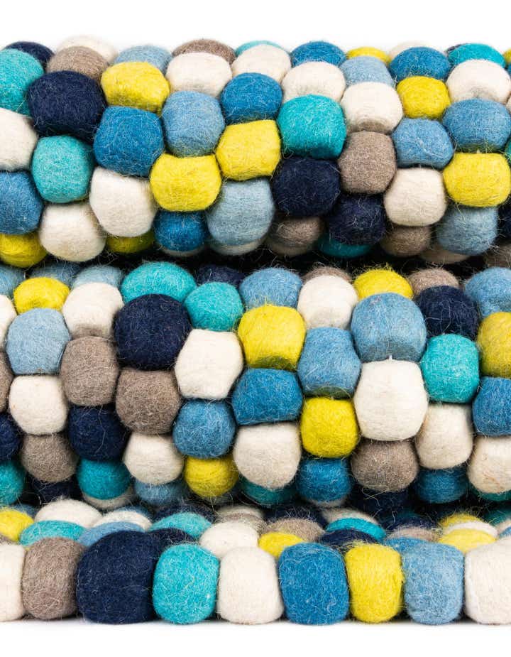 7' 10 x 7' 10 Felt Ball Wool Square Rug
