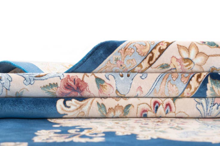 Detail image of 8' 2 x 8' 2 Ghom Design Square Rug