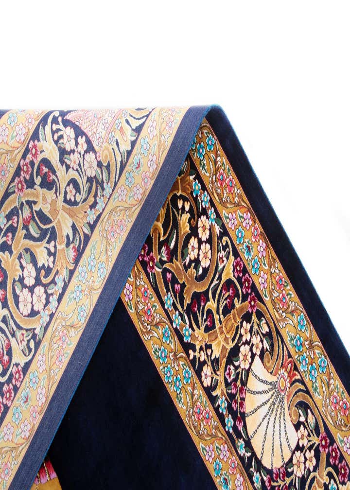 4' 11 x 4' 11 Ghom Design Square Rug