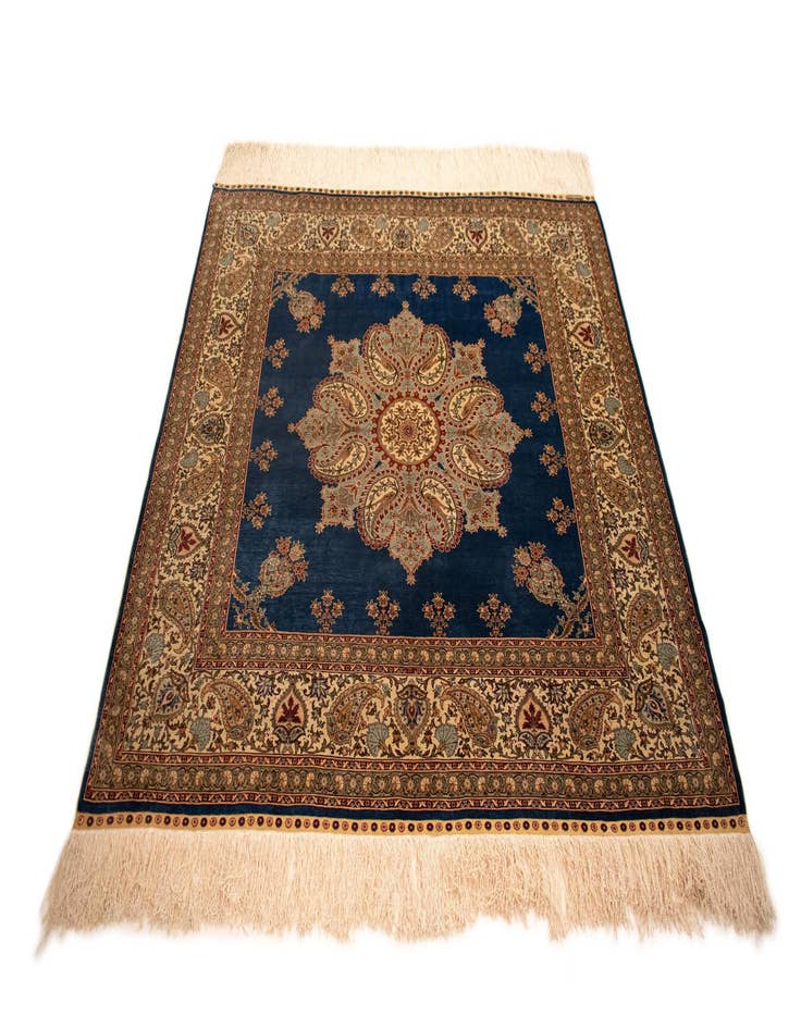 Detail image of 4' 9 x 4' 9 Hereke Silk Square Rug