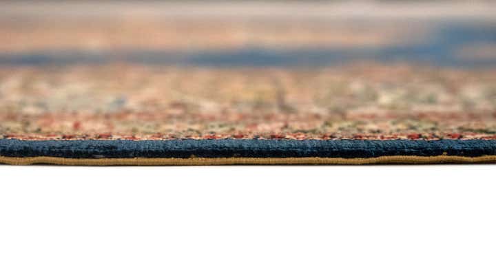 4' 9 x 4' 9 Hereke Silk Square Rug
