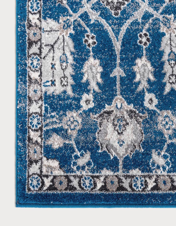 Detail image of 8' 4 x 8' 4 Heritage Square Rug