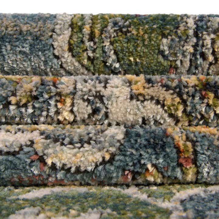 7' 10 x 7' 10 Isabella Square Rug