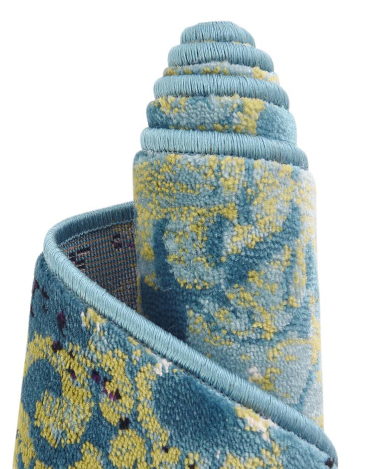 Detail image of 7' 10 x 7' 10 Istanbul Square Rug