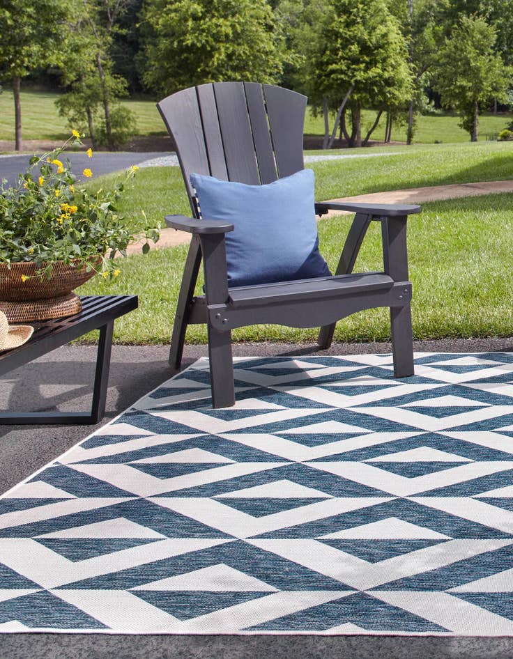 Detail image of 7' 10 x 7' 10 Easy-Clean Jill Zarin Napa Indoor / Outdoor Square Rug