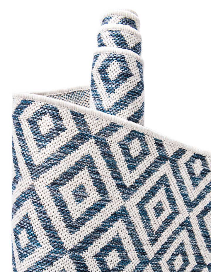 10' 8 x 10' 8 Easy-Clean Jill Zarin Costa Rica Indoor / Outdoor Square Rug