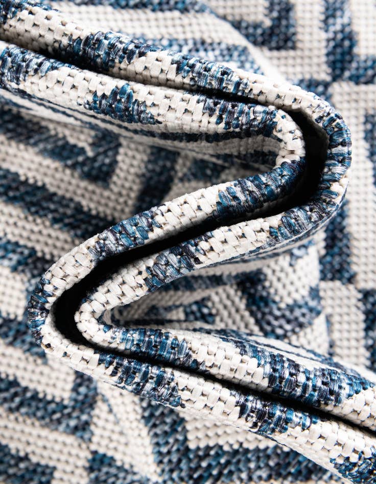 Detail image of 7' 10 x 7' 10 Easy-Clean Jill Zarin Costa Rica Indoor / Outdoor Square Rug