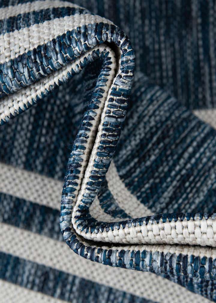 7' 10 x 7' 10 Easy-Clean Jill Zarin Anguilla Indoor / Outdoor Square Rug