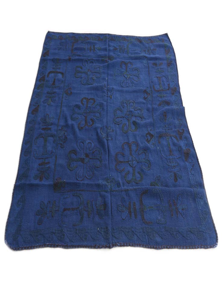 Detail image of 5' 6 x 6' 6  Hand Woven Kilim Suzani Wool Square Rug