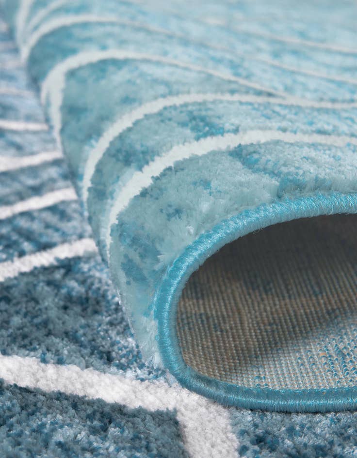 Detail image of 7' x 7' Lattice Trellis Square Rug