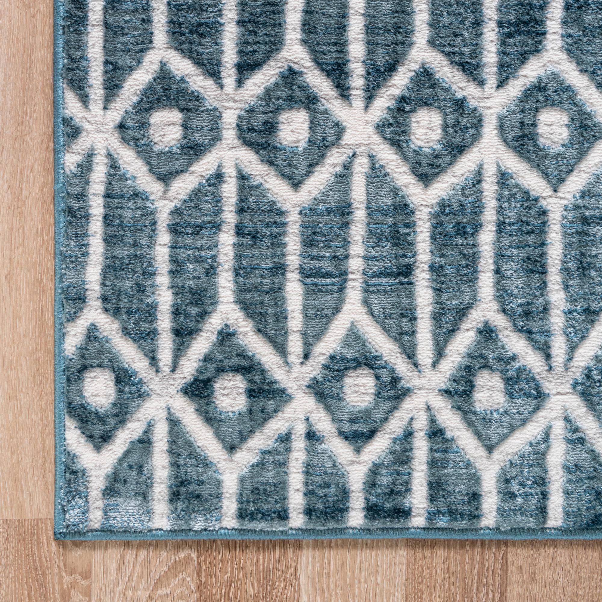 7' x 7' Lattice Trellis Square Rug