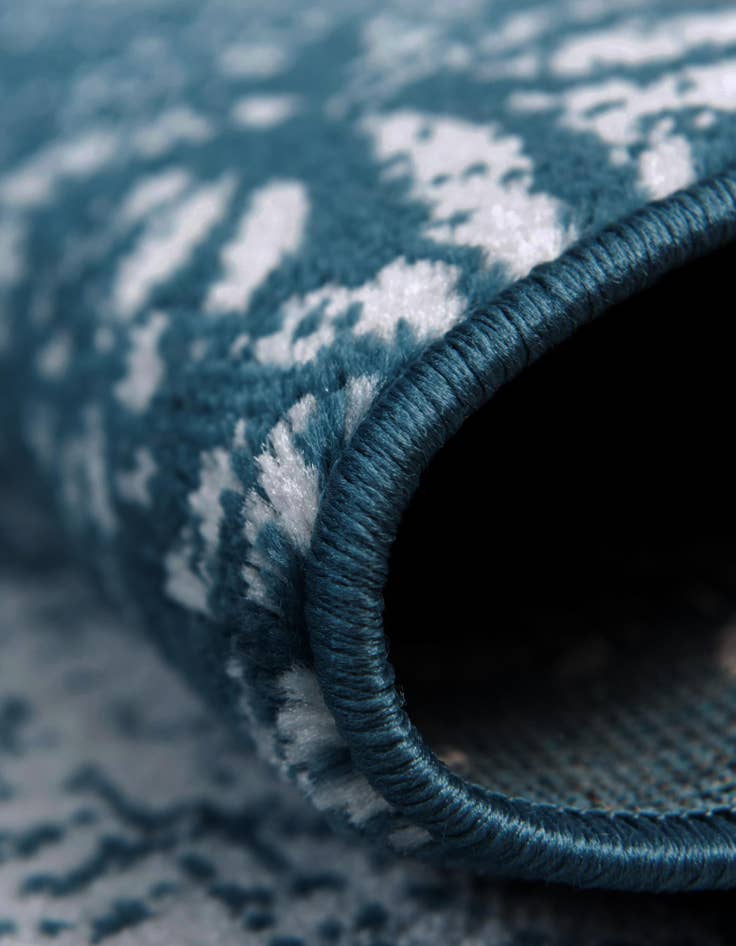 Detail image of 7' 10 x 7' 10 Monte Carlo Square Rug