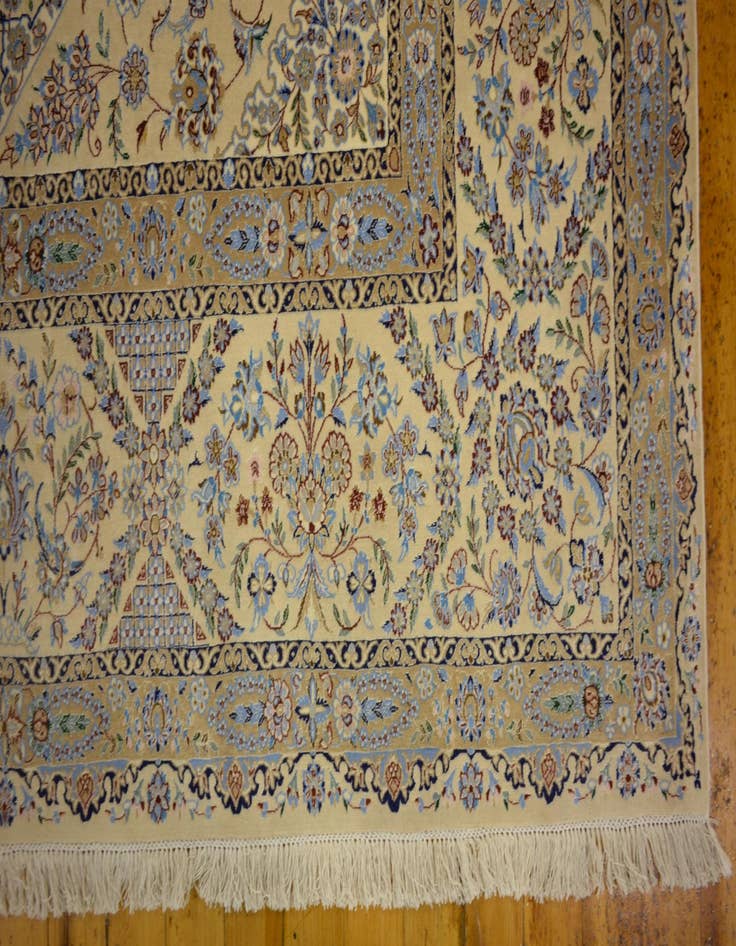 Detail image of 9' 11 x 10' 4 Hand Knotted Nain Persian Square Rug