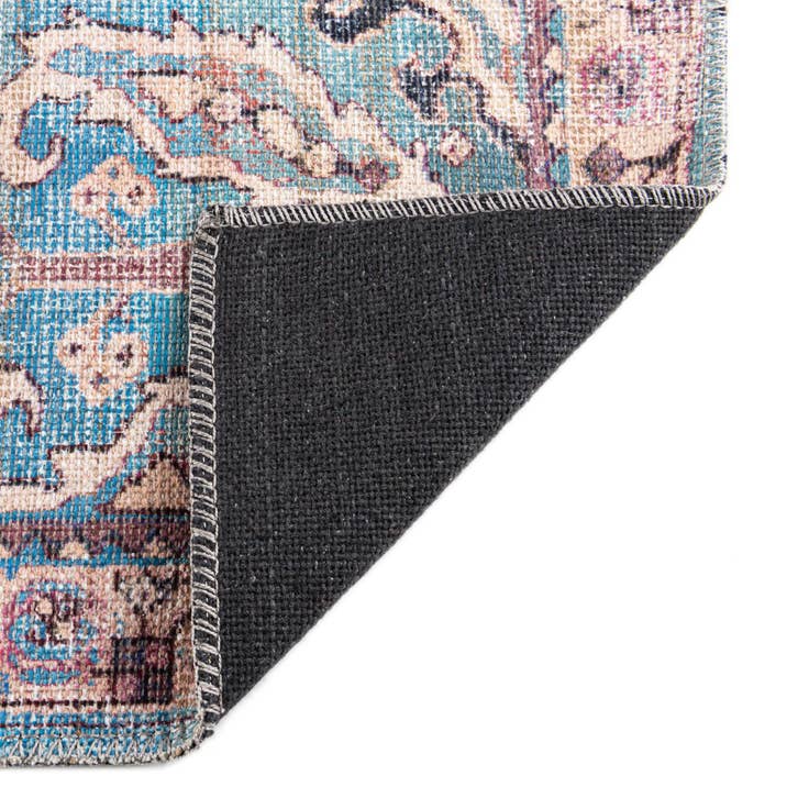 Detail image of 7' 3 x 7' 3 Washable Nostalgia Square Rug