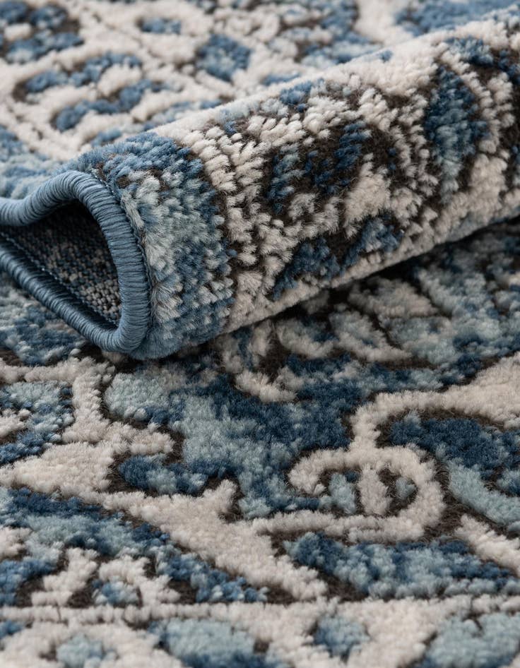 Detail image of 10' x 10' Nyla Square Rug