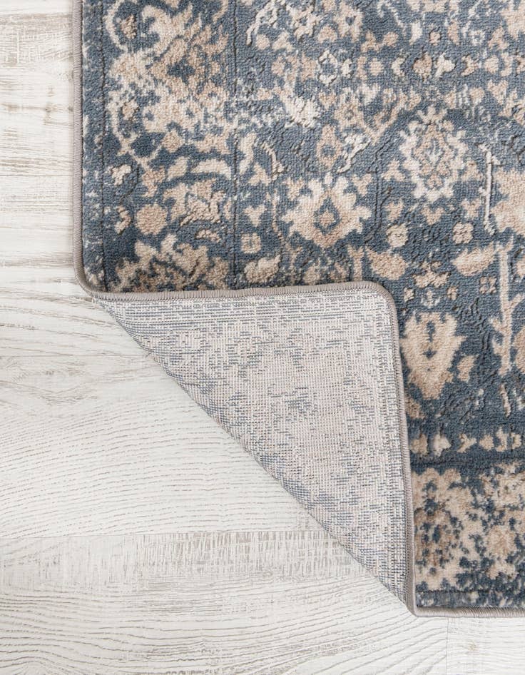 Detail image of 7' 10 x 7' 10 Oregon Square Rug