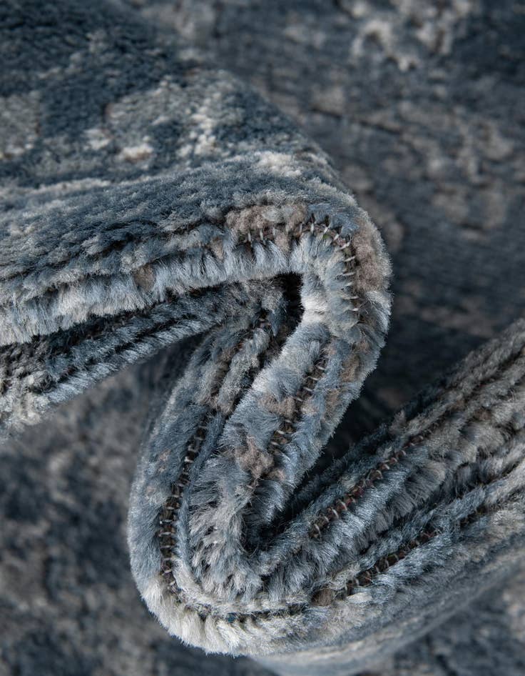 Detail image of 12' x 12' Oregon Square Rug